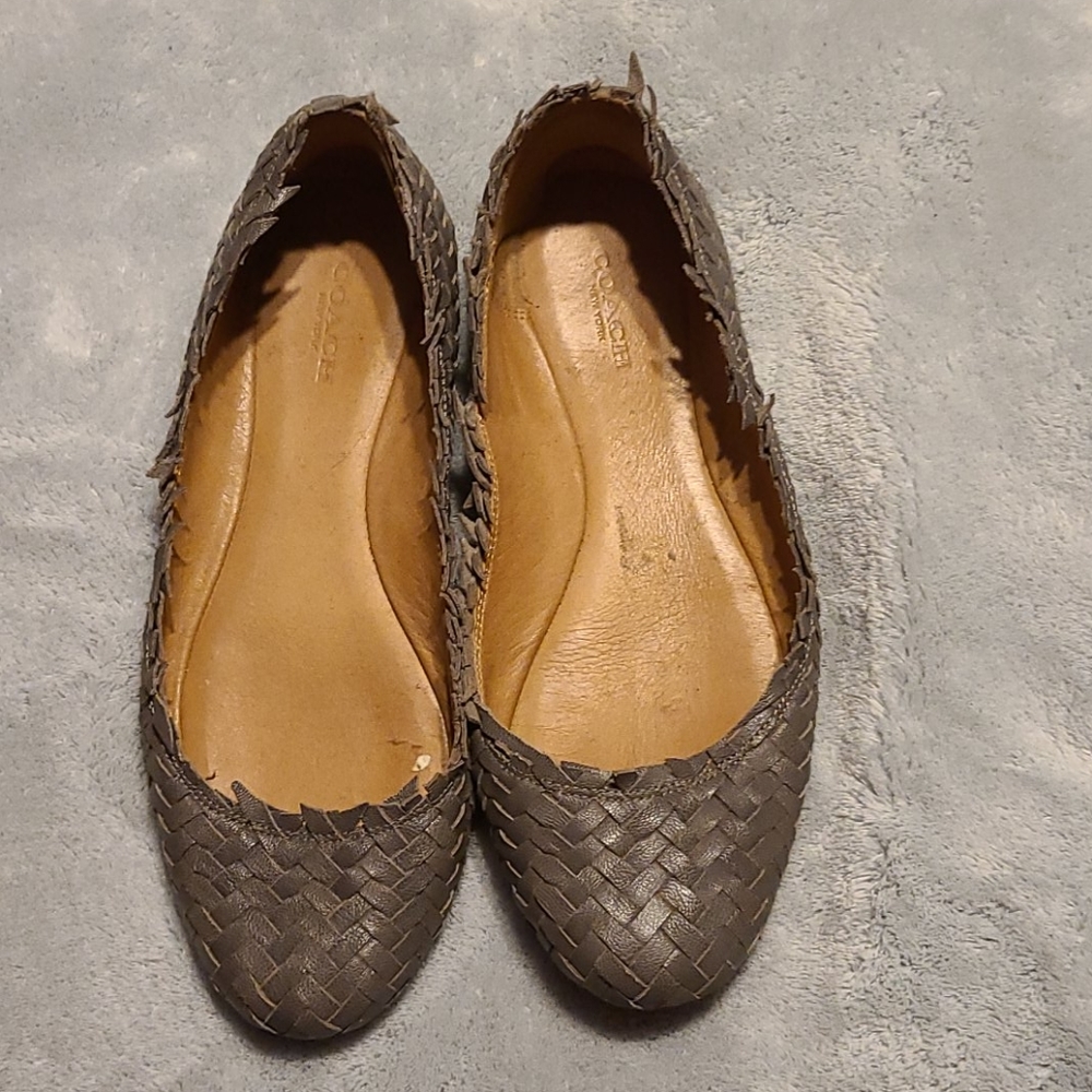 Coach 1/4 inch heel moss green shoes